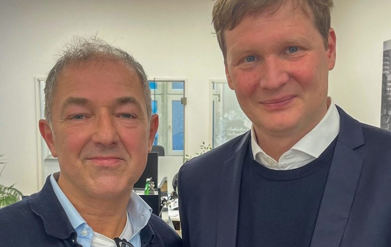 newskontor geht strategische Partnerschaft mit Wirtschafts- und Politikberatung von Beust & Coll. ein